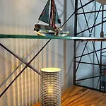 Steel & Oak-stylish Near Shore