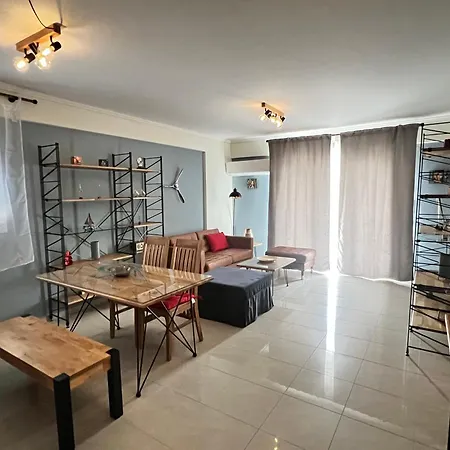 Steel & Oak Vintage דירה