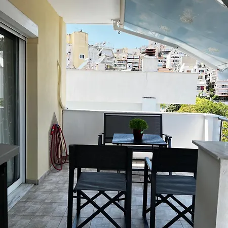 Steel & Oak-stylish Near Shore * Kavala