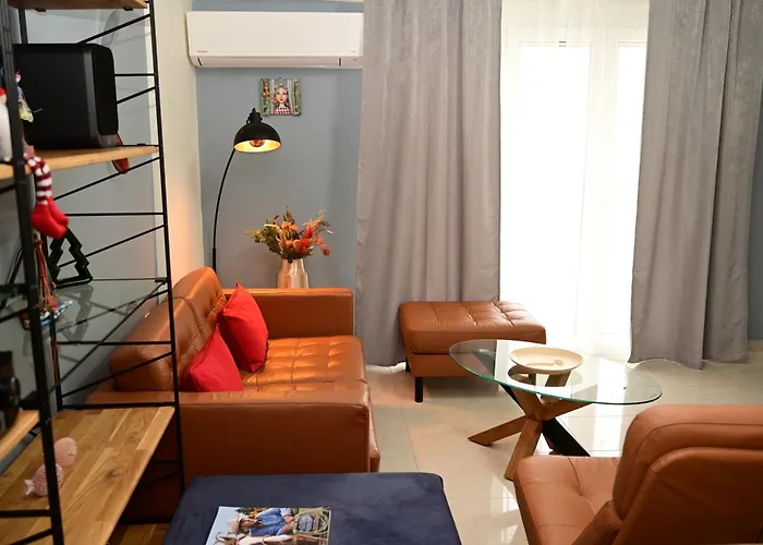 Steel & Oak-stylish Near Shore