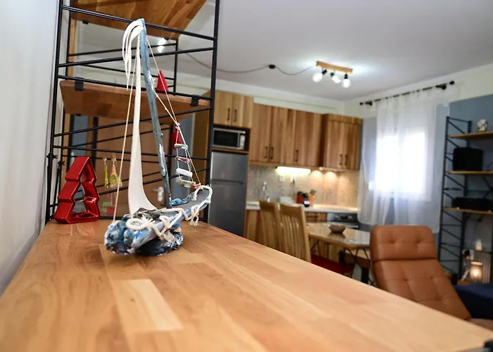 Steel & Oak-stylish Near Shore Апартаменты *