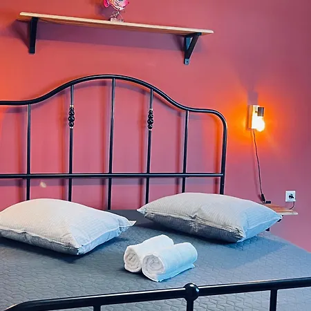 Apartment Steel & Oak Vintage Kavala