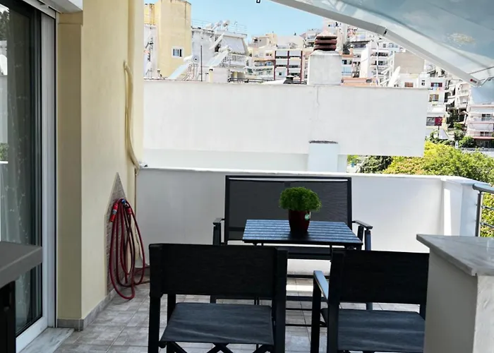 Steel & Oak-stylish Near Shore * Kavala