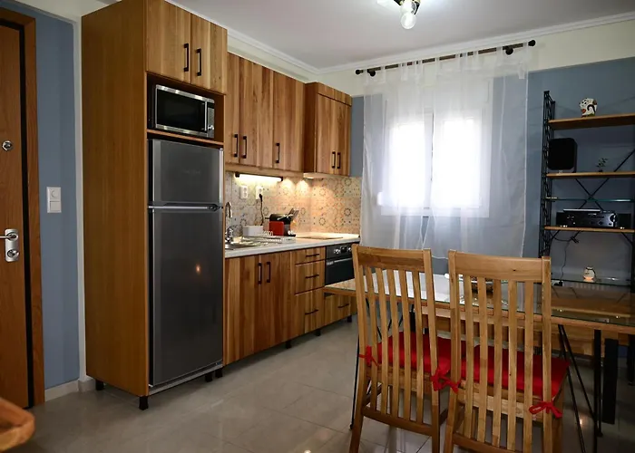 Steel & Oak-stylish Near Shore